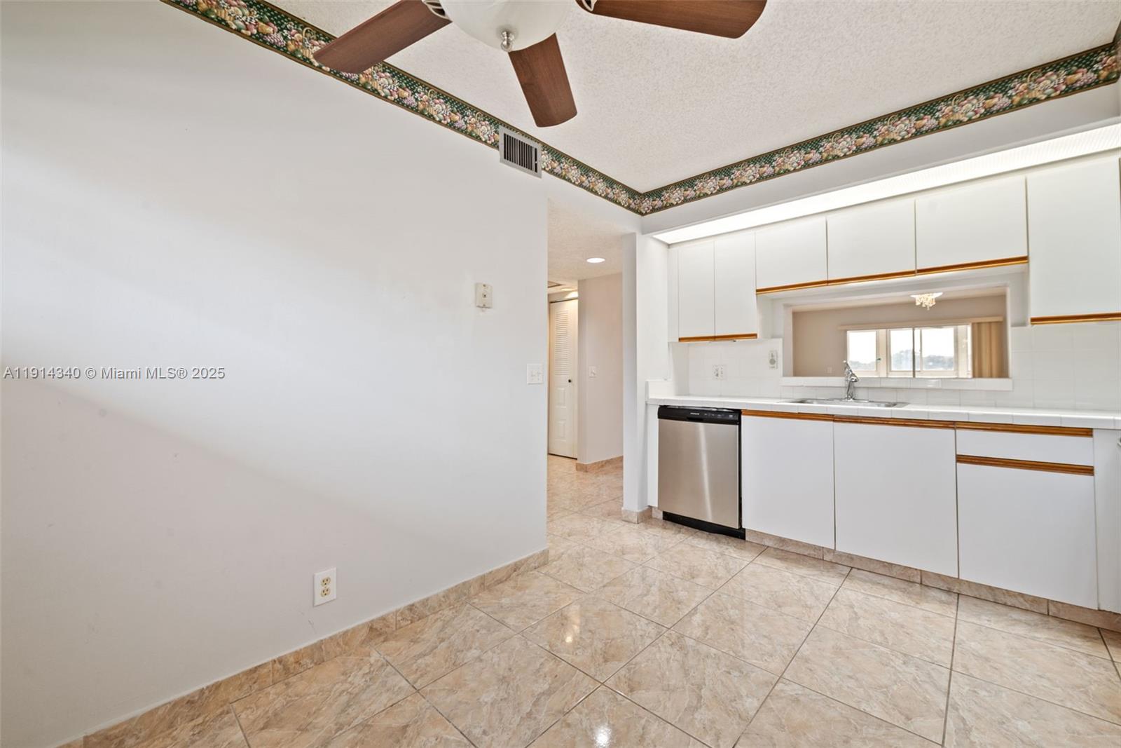 HAWTHORNE AT CENTURY VILL - Residential Lease