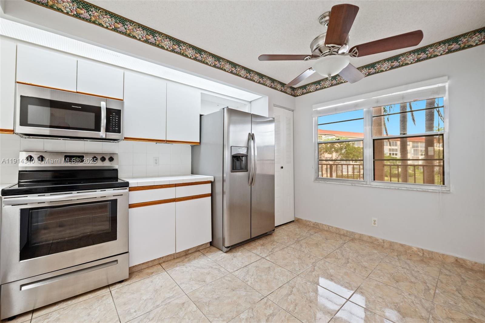 HAWTHORNE AT CENTURY VILL - Residential Lease