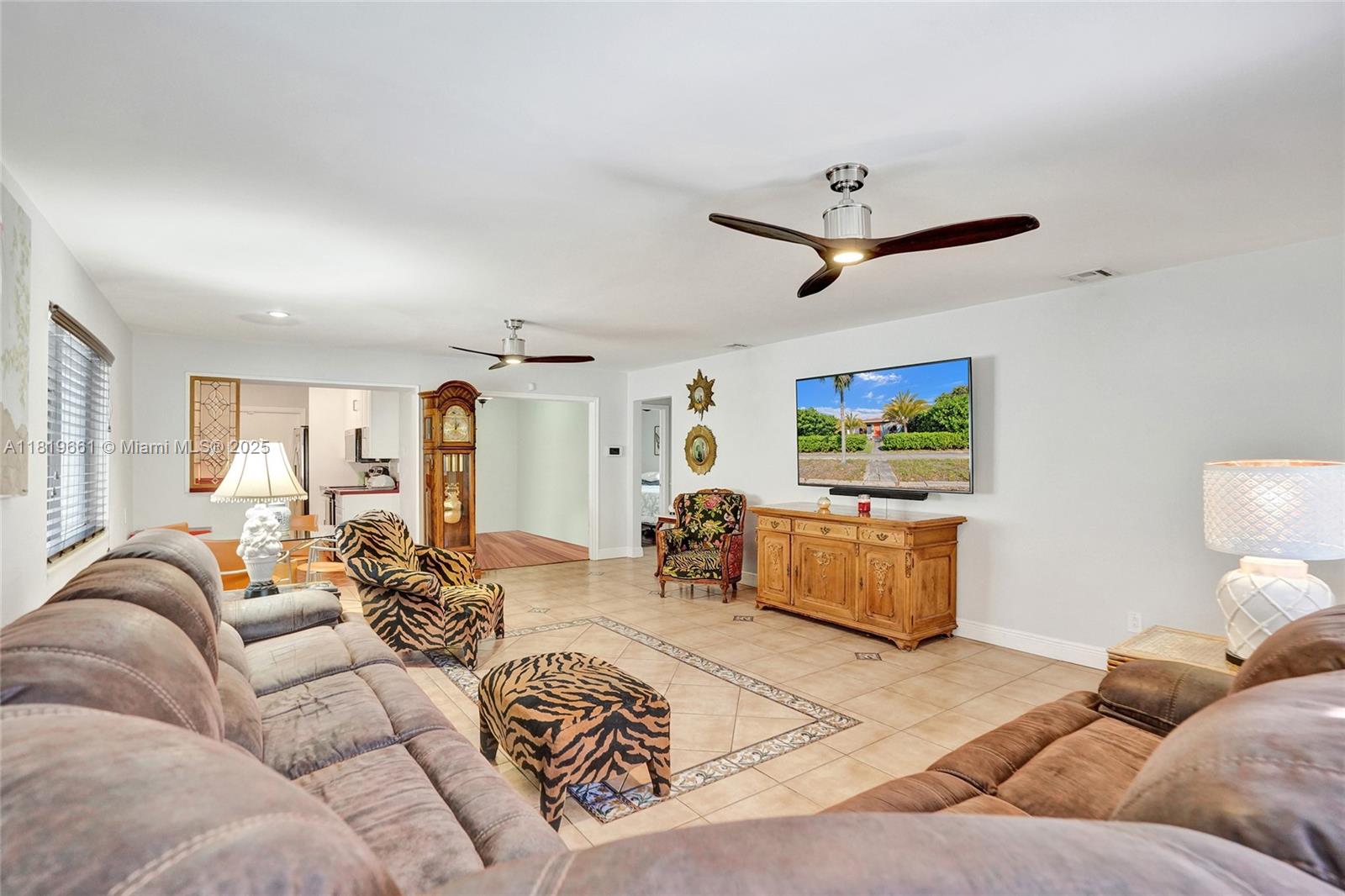 HOLLYWOOD SOUTH SIDE ADD - Residential