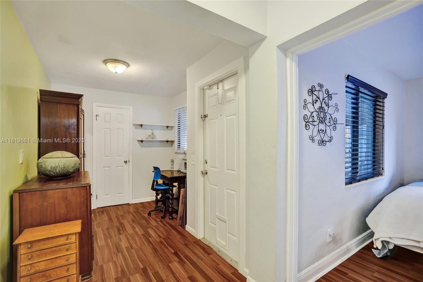 HOLLYWOOD SOUTH SIDE ADD - Residential