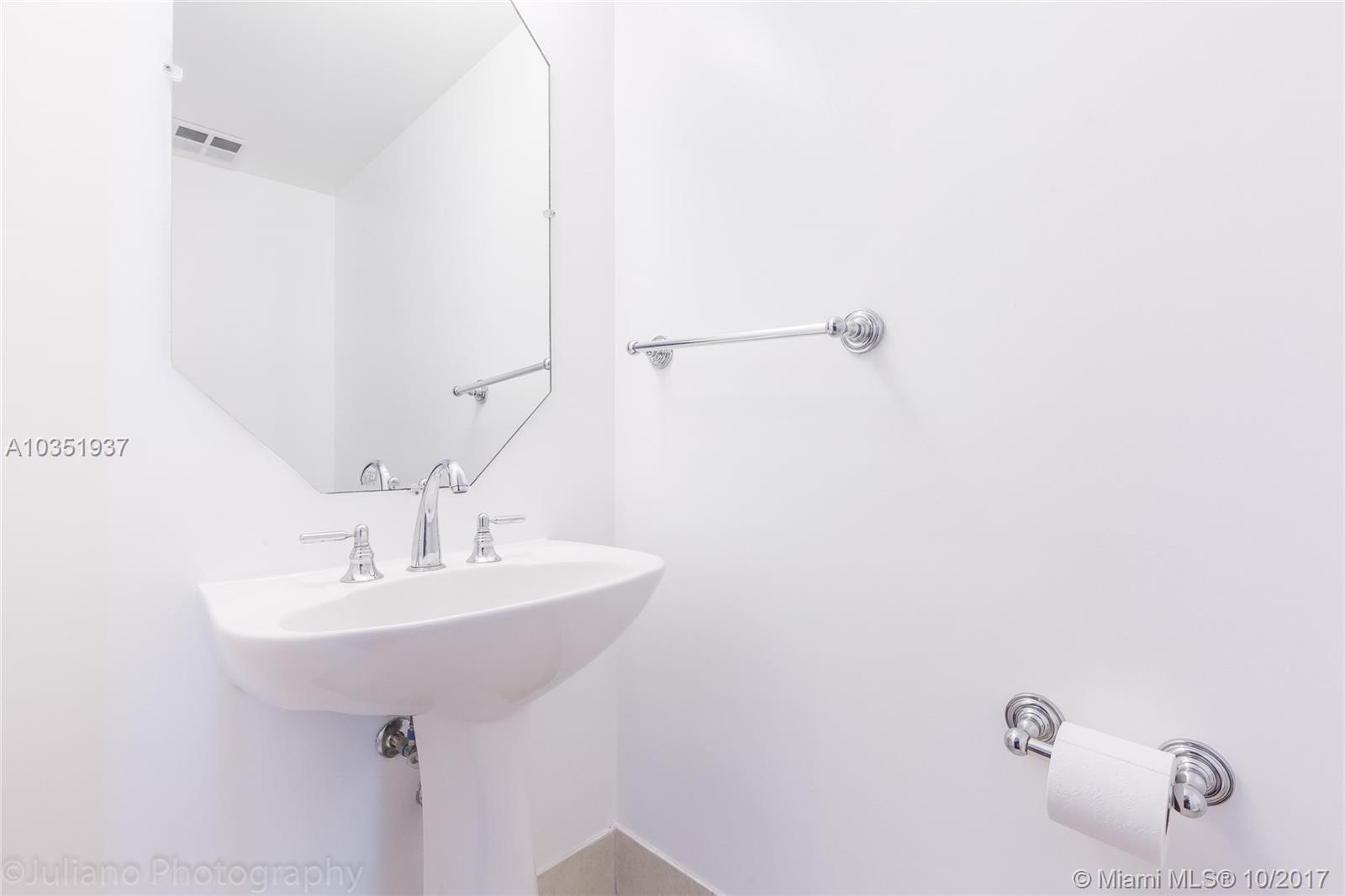 ESPLANADE ON THE NEW RIVE - Residential Lease