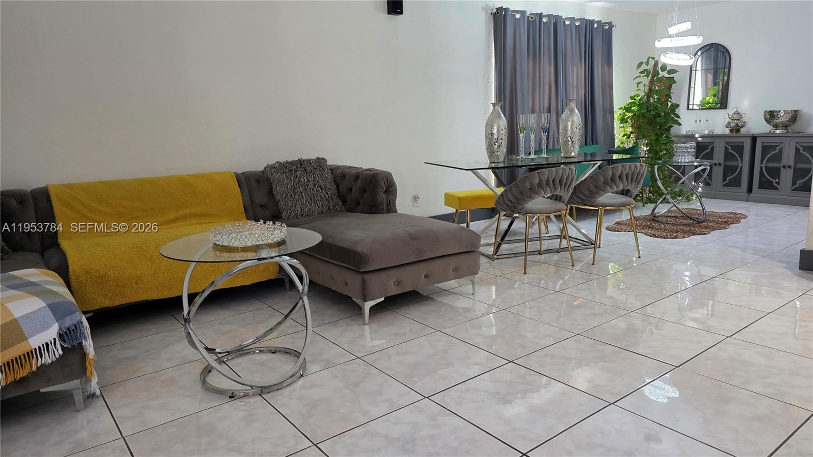 SOUTHERN ESTS 4TH ADDN - Residential