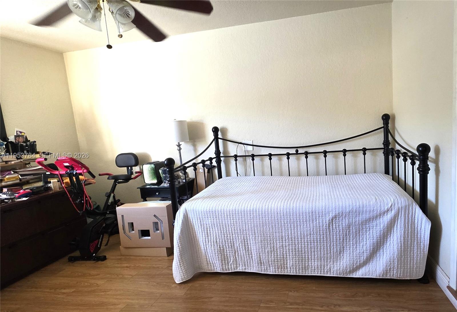 SOUTHERN ESTS 4TH ADDN - Residential