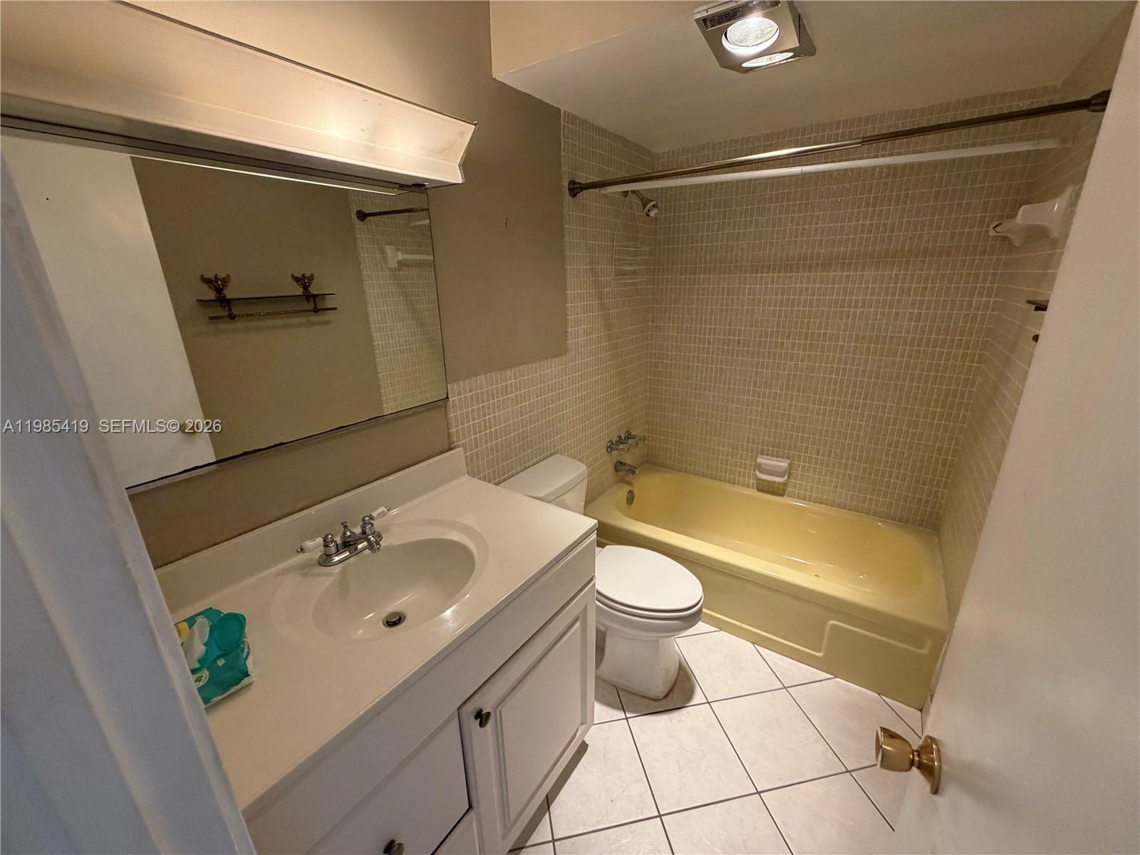 FAIRWAYS ROYALE CONDO - Residential