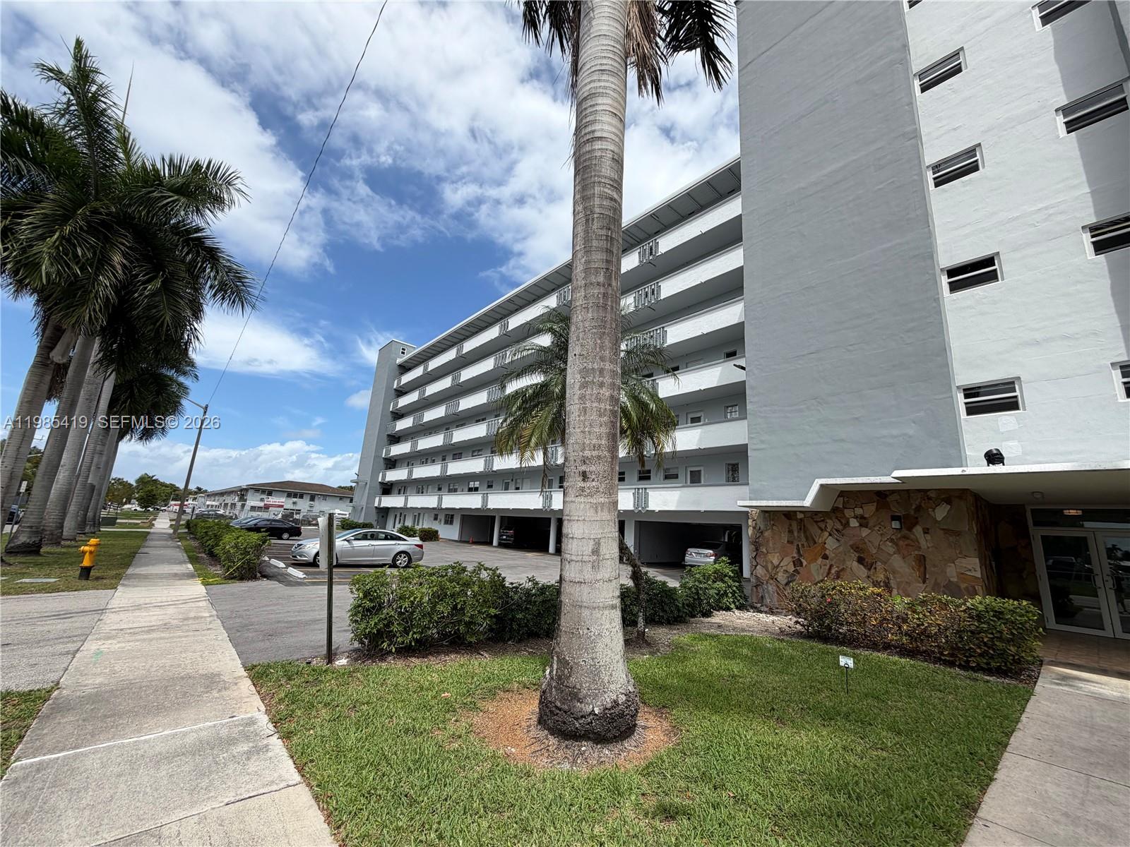 FAIRWAYS ROYALE CONDO - Residential