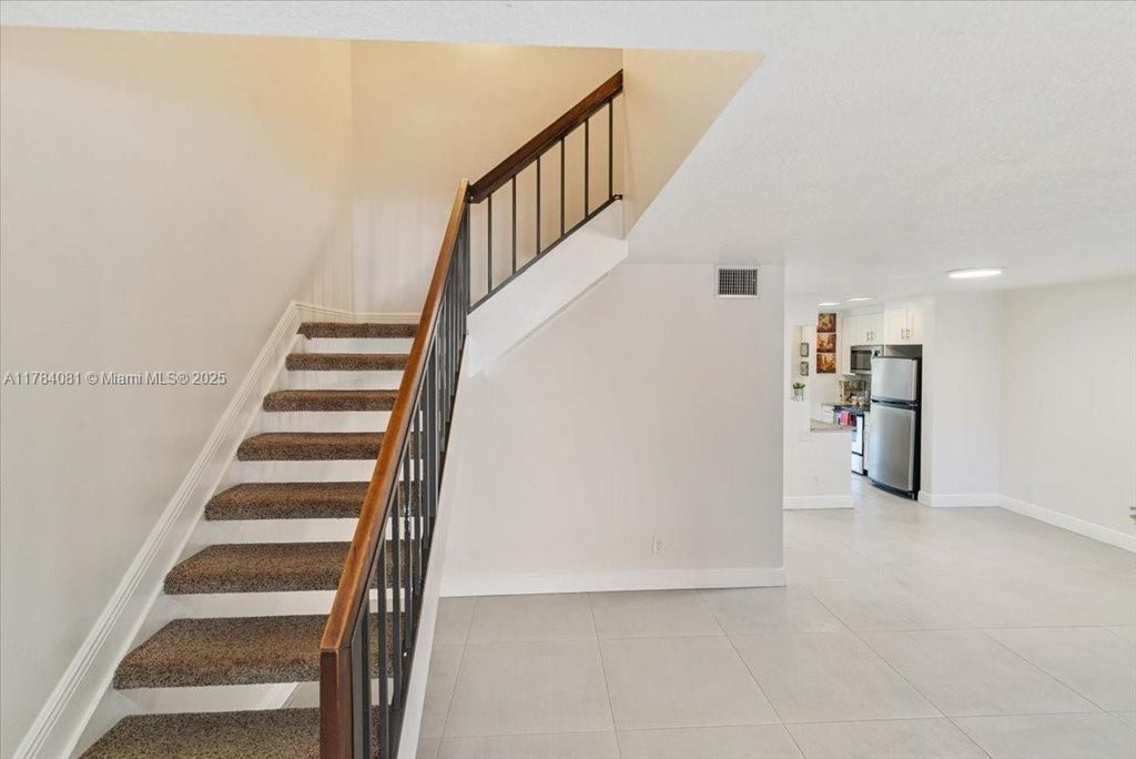 Photo of 1660 W Golfview Dr #1660, Pembroke Pines, FL 33026 (MLS # A11784081)