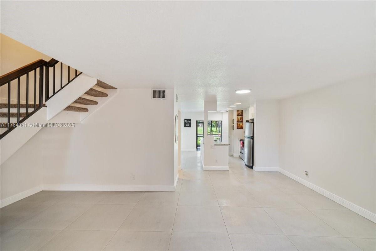 1660 W Golfview Dr 1660