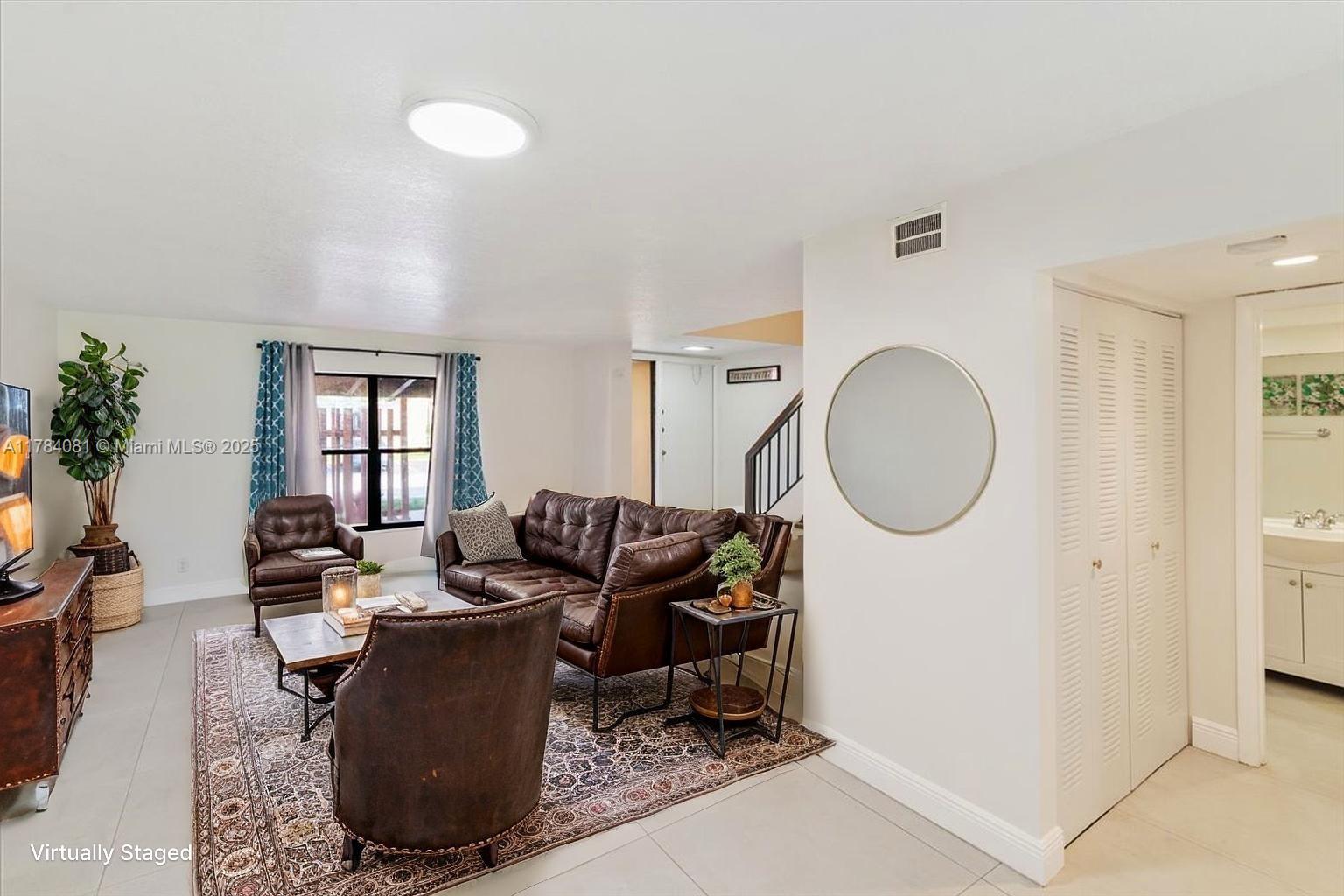 1660 W Golfview Dr 1660