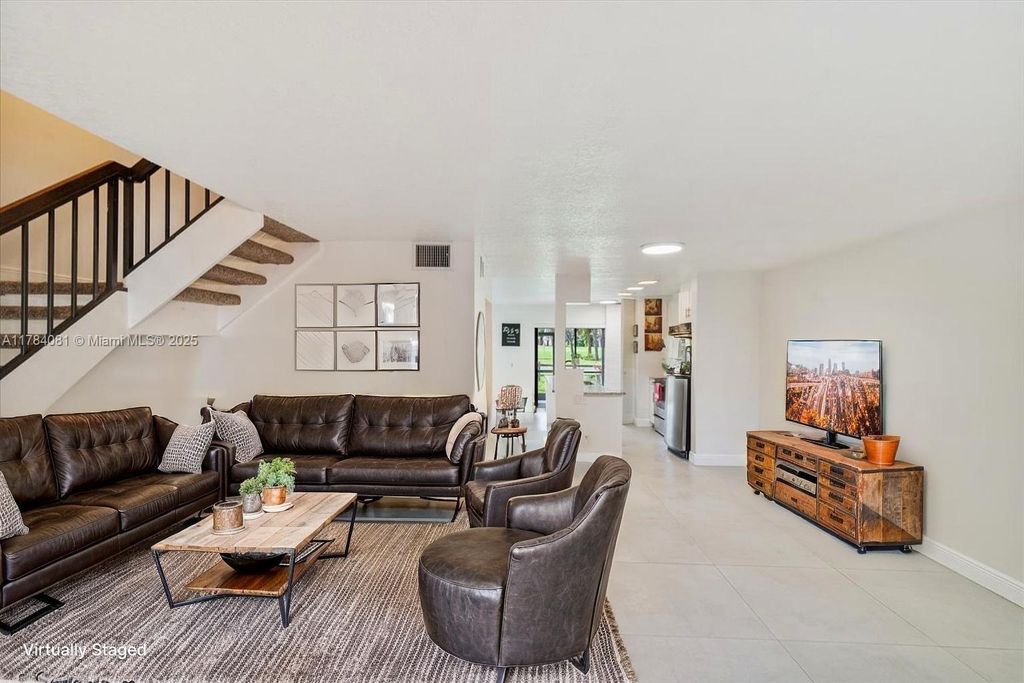 Photo of 1660 W Golfview Dr #1660, Pembroke Pines, FL 33026 (MLS # A11784081)