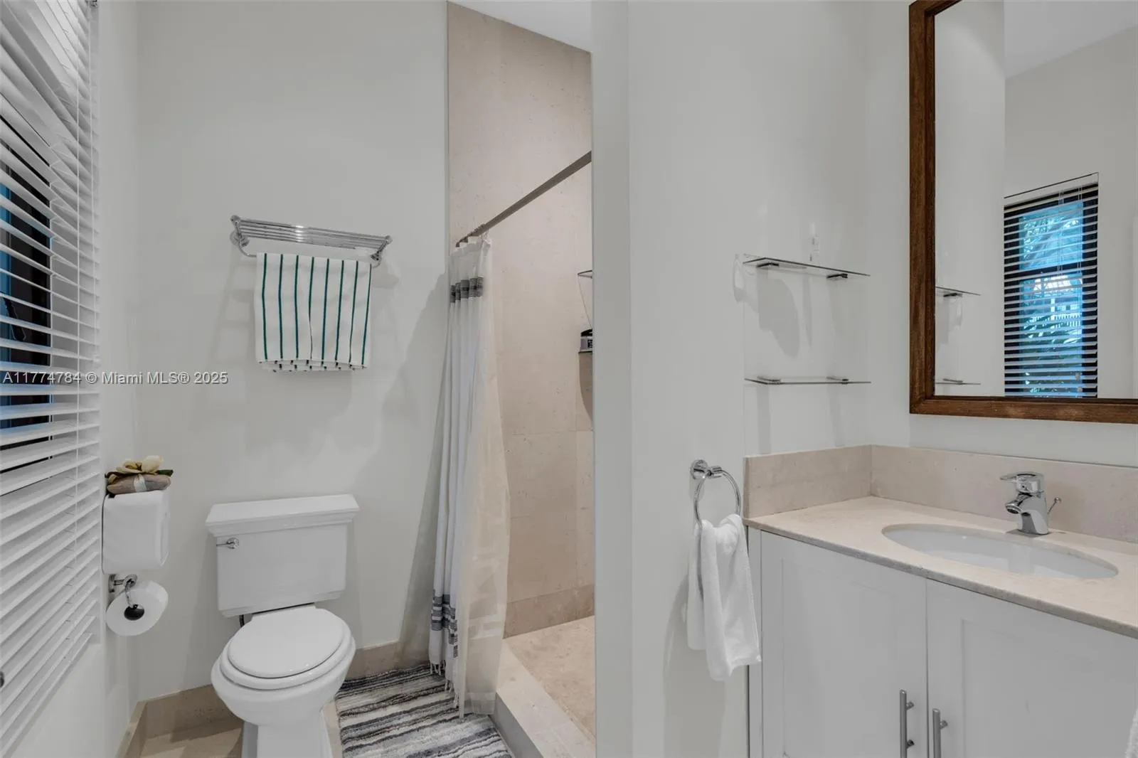 Key Biscayne, Florida 33149, United States, 8 Bedrooms Bedrooms, ,10 BathroomsBathrooms,Residential,Active,99485