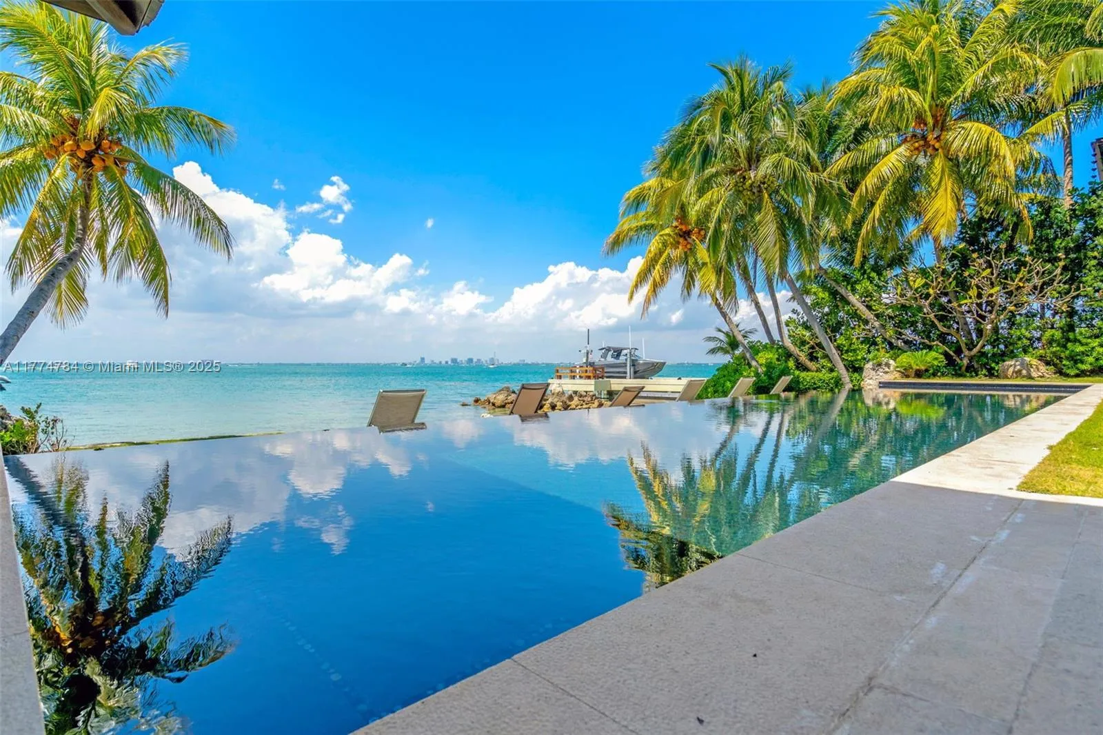 Key Biscayne, Florida 33149, United States, 8 Bedrooms Bedrooms, ,10 BathroomsBathrooms,Residential,Active,99485