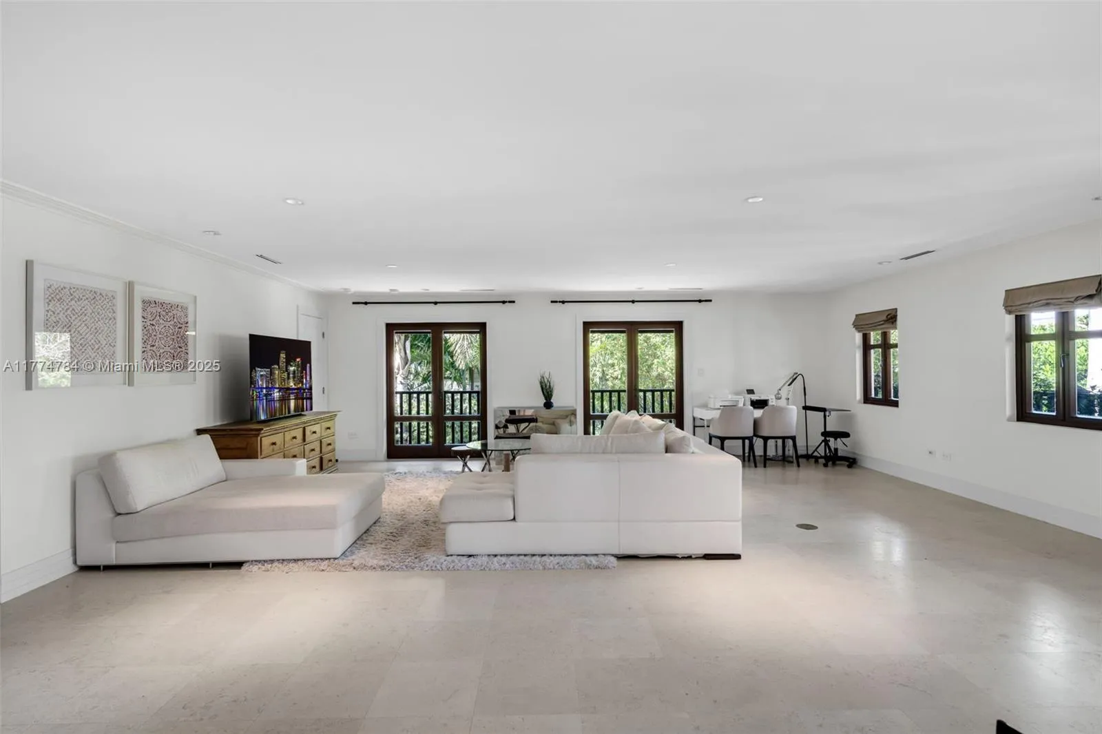 Key Biscayne, Florida 33149, United States, 8 Bedrooms Bedrooms, ,10 BathroomsBathrooms,Residential,Active,99485