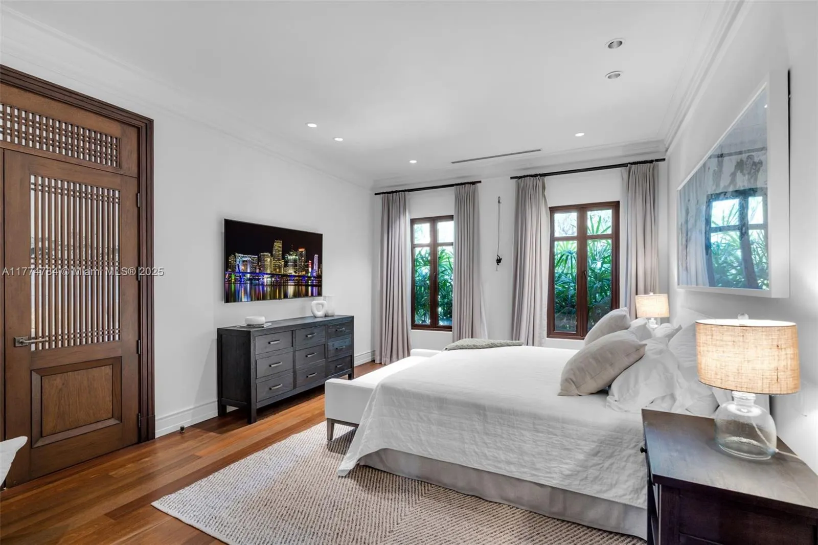 Key Biscayne, Florida 33149, United States, 8 Bedrooms Bedrooms, ,10 BathroomsBathrooms,Residential,Active,99485