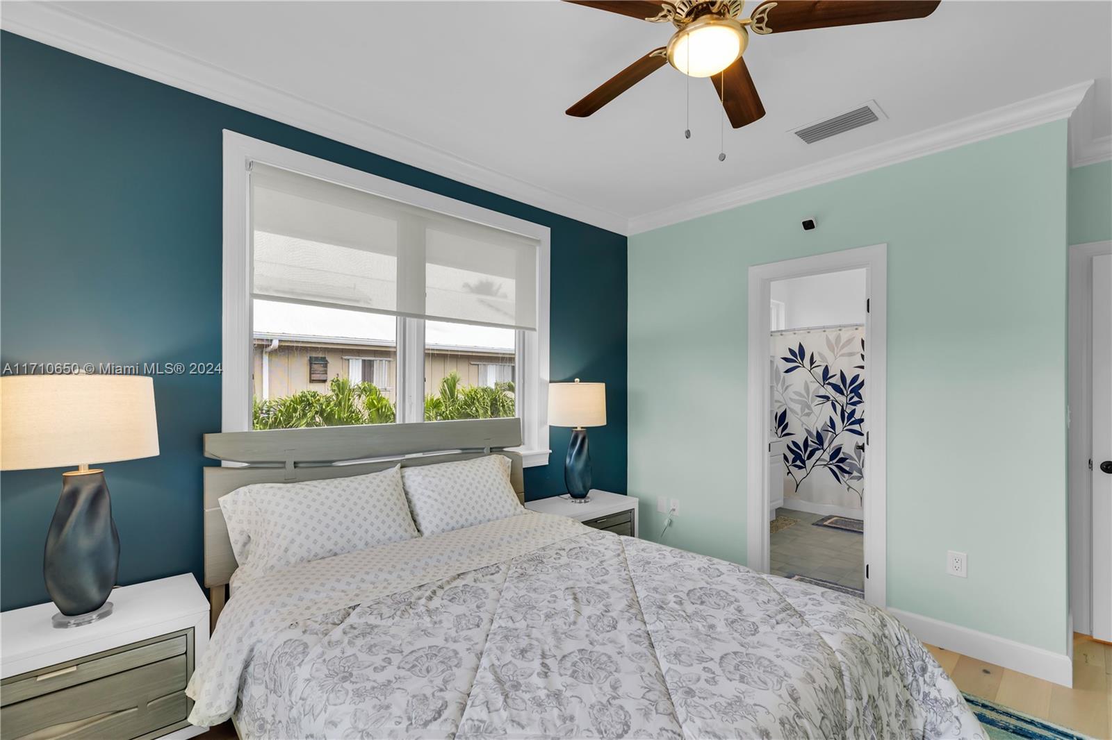 TWIN LAKES - Residential