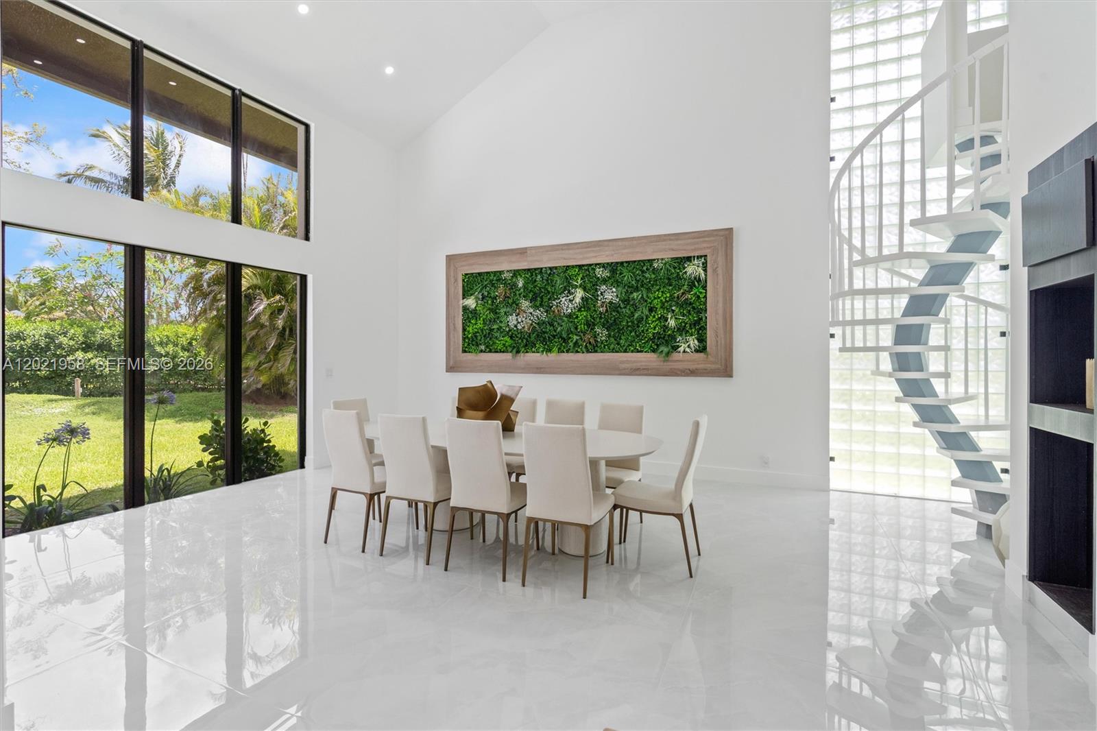 PARKLAND LAKES - Residential