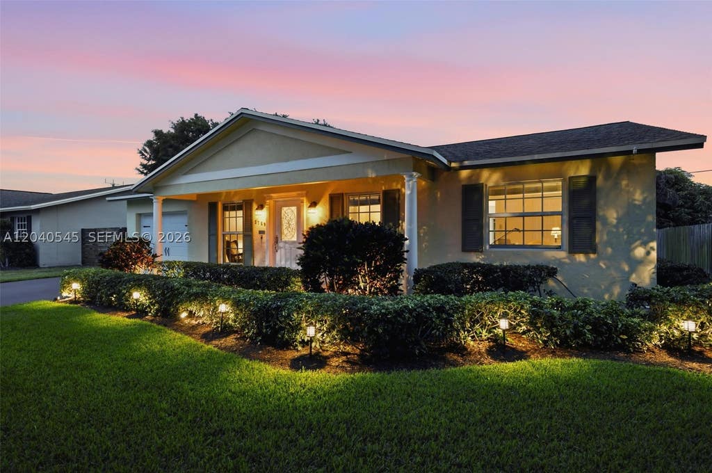 Photo of 2760 NW 108th Ave, Sunrise, FL 33322 (MLS # A12040545)