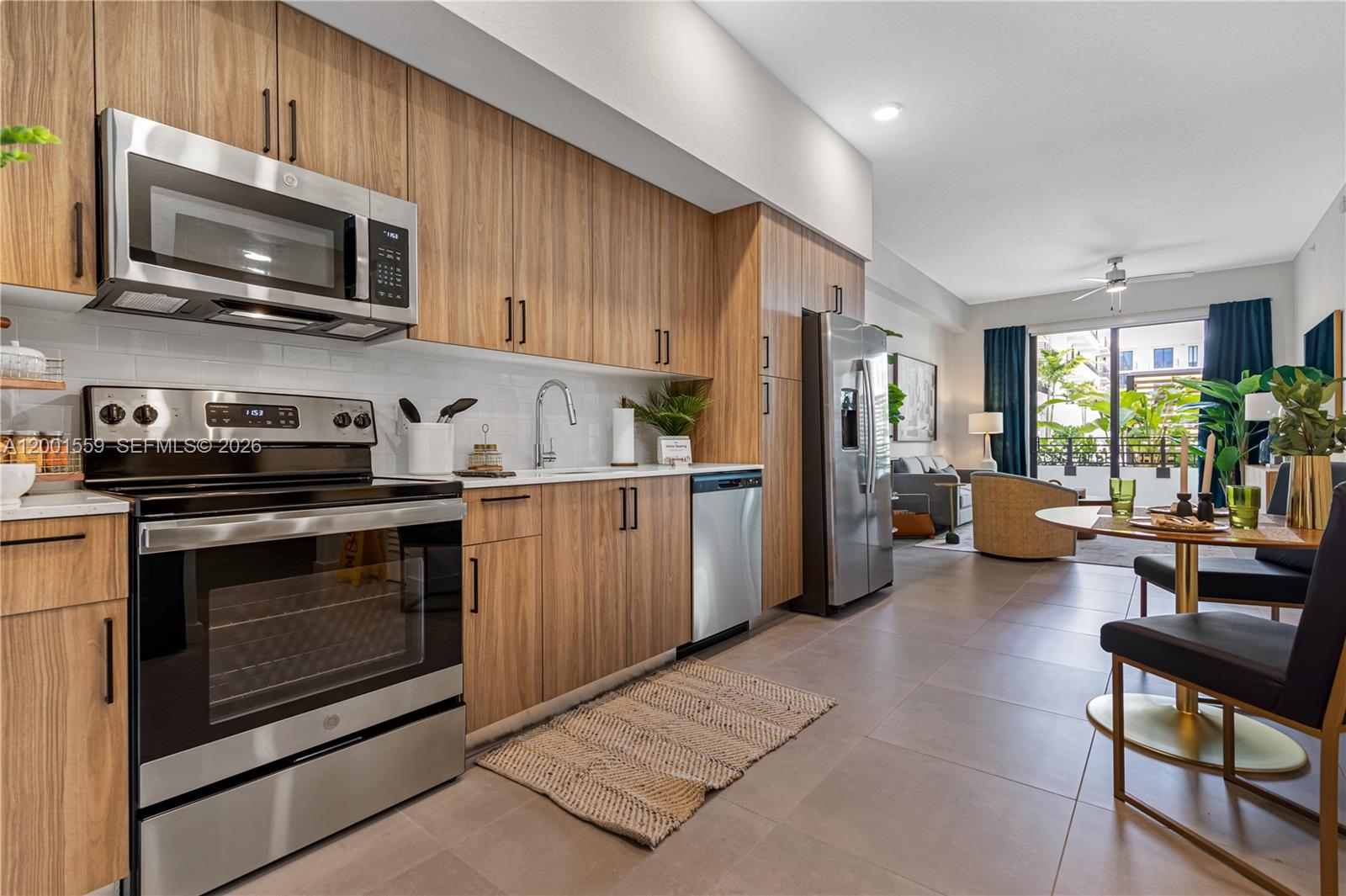 TOWN OF MODELO (DANIA) B- - Residential Lease