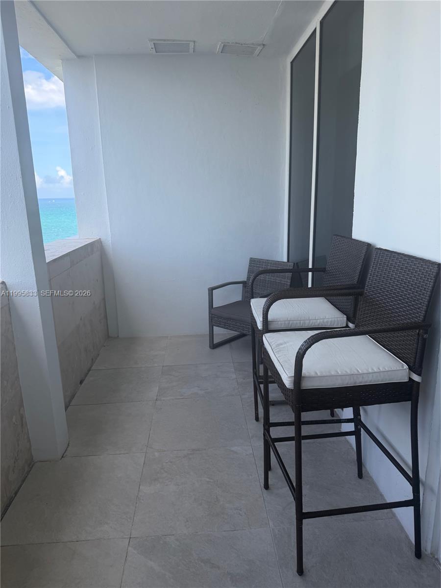 HARBOUR HOUSE - Residential Lease