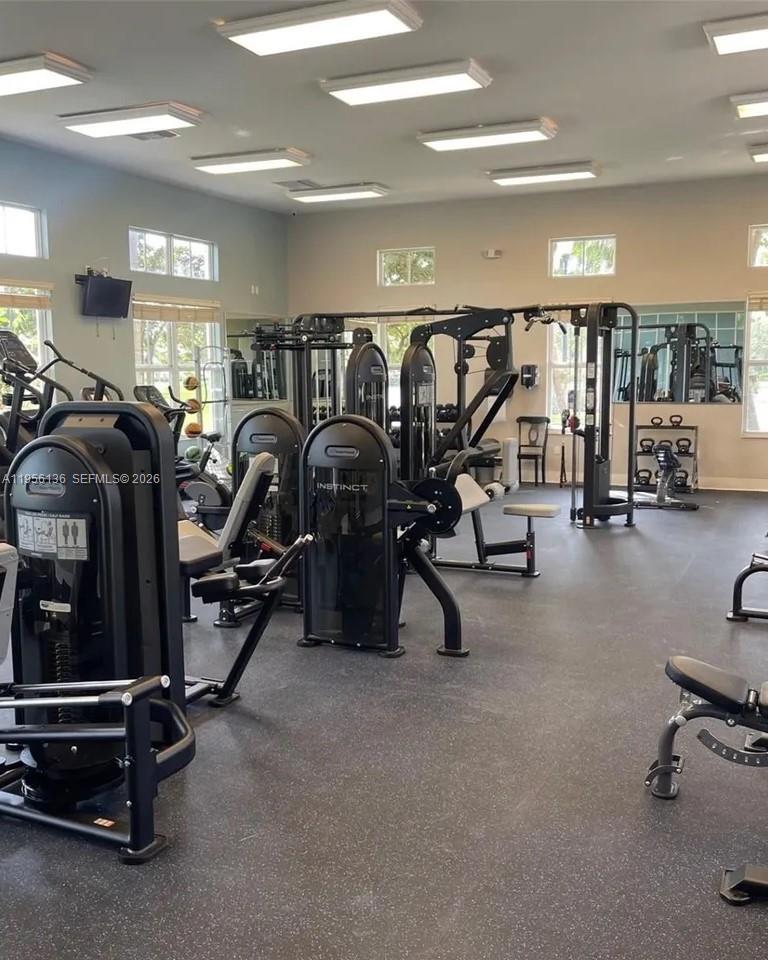 THE COURTS AT BAYSHORE II - Residential