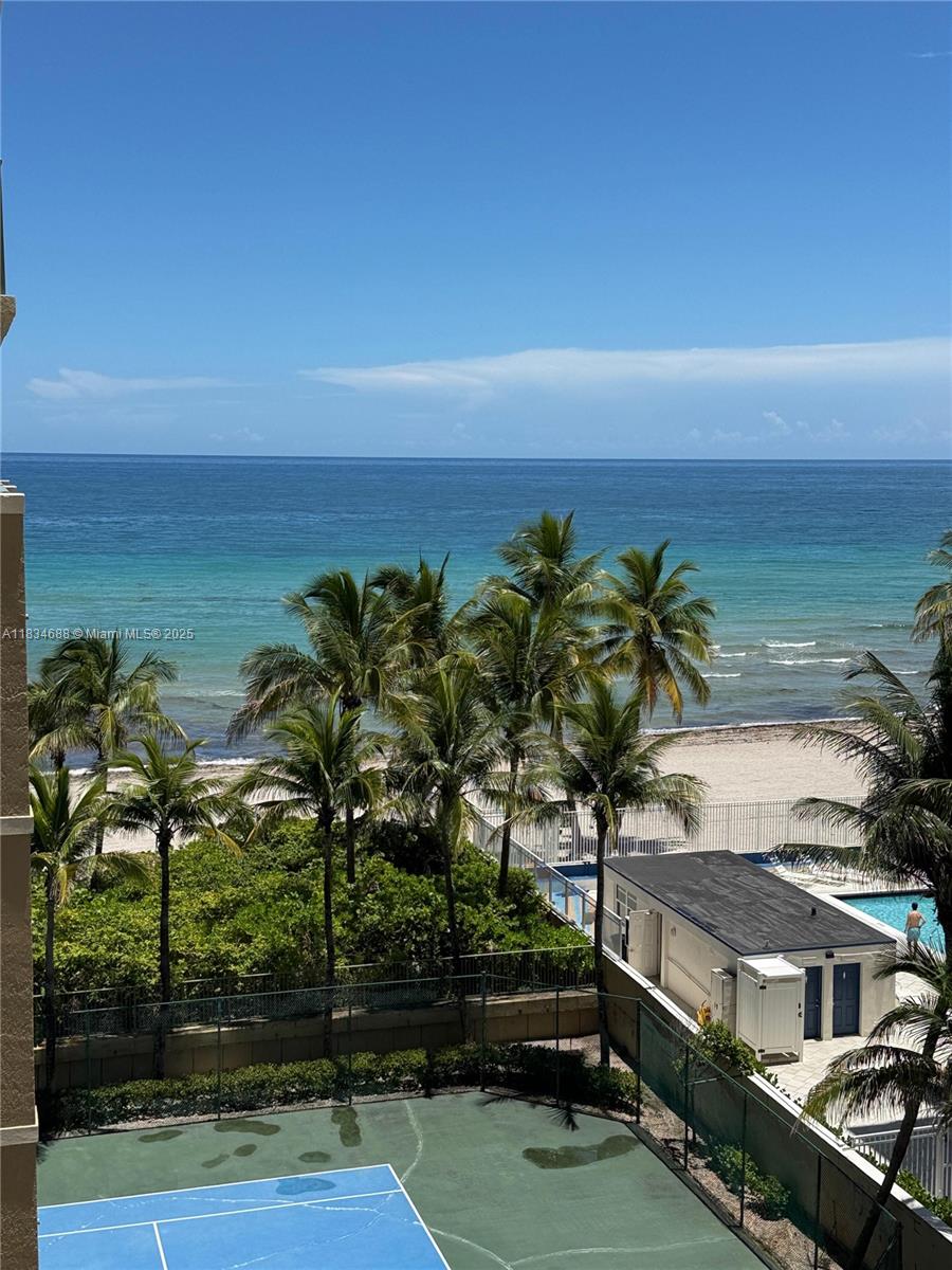 Amazing 2/2 apartment @ resort style building with service at the beach!!!! pool, GYM with a gorgeous ocean view! Split floor plan model, new appliances, leather furniture, 2 TV. Granite counter top at an open kitchen!MARBLE light FLOORS, MOLDINGS, WASHER & DRYER IN the UNIT, HURRICANE RESISTANT WINDOWS & SLIDING DOOR. ENJOY DELIGHTFUL BEACHES, LUXURY AMENITIES;POOL,SAUNA,JACUZZI,TENNIS COURTS,GYM!CLOSE TO GULF STREAM PARK,AVENTURA,SUNNY ISLES. Available SEPTEMBER 1! Renewable! This apartment has it all, just bring your toothbrush! Hurry up