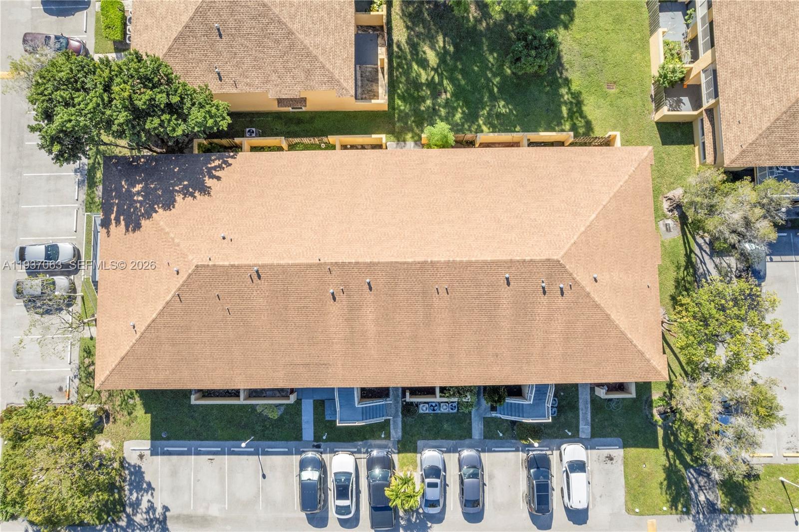 MISTY LAKE CONDO - Residential