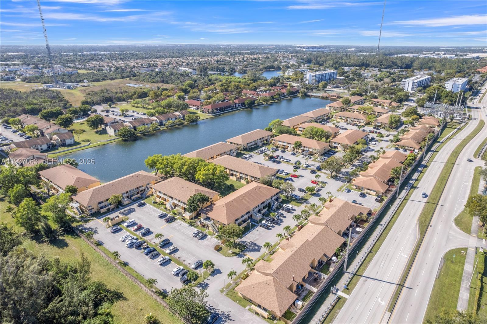 MISTY LAKE CONDO - Residential