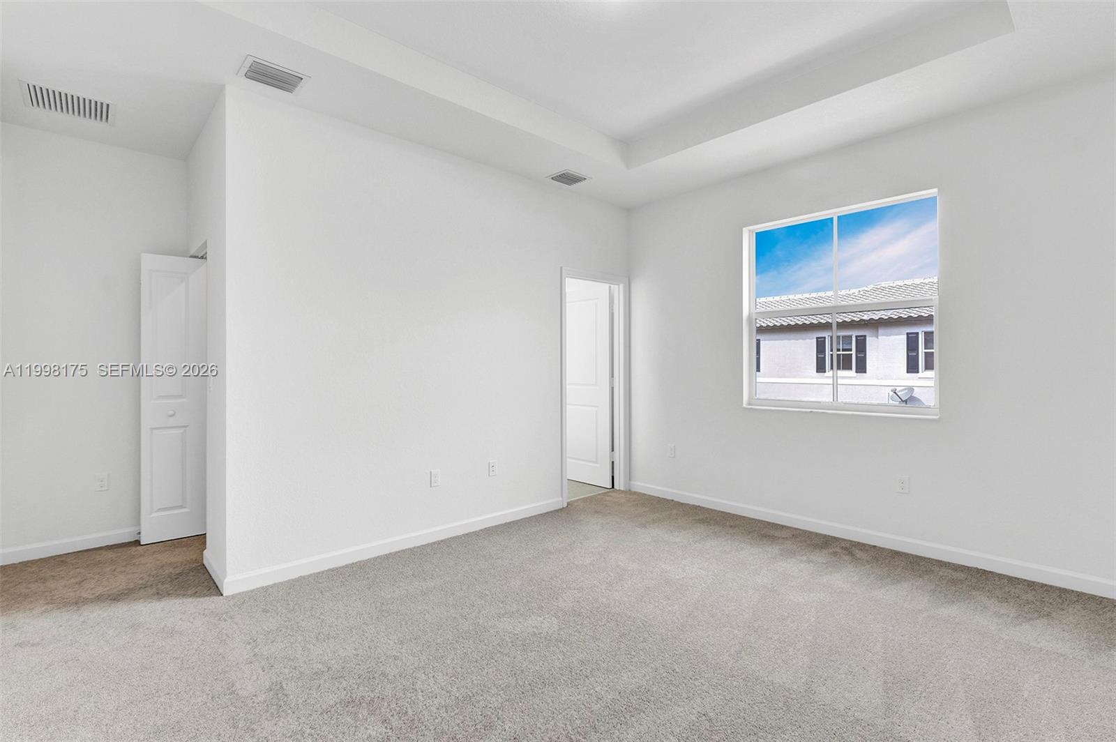 WINDSOR SQUARE - Residential Lease