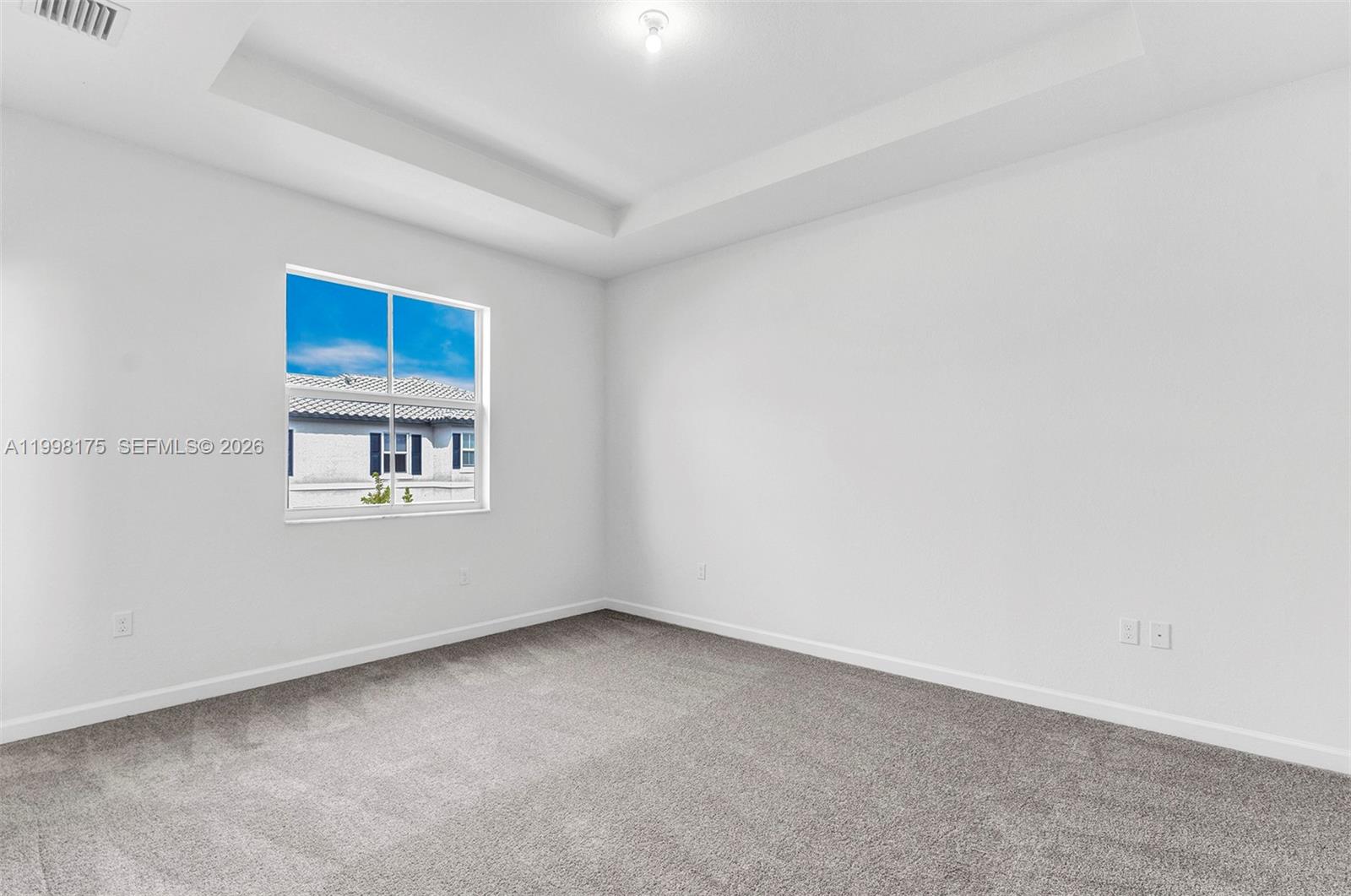 WINDSOR SQUARE - Residential Lease