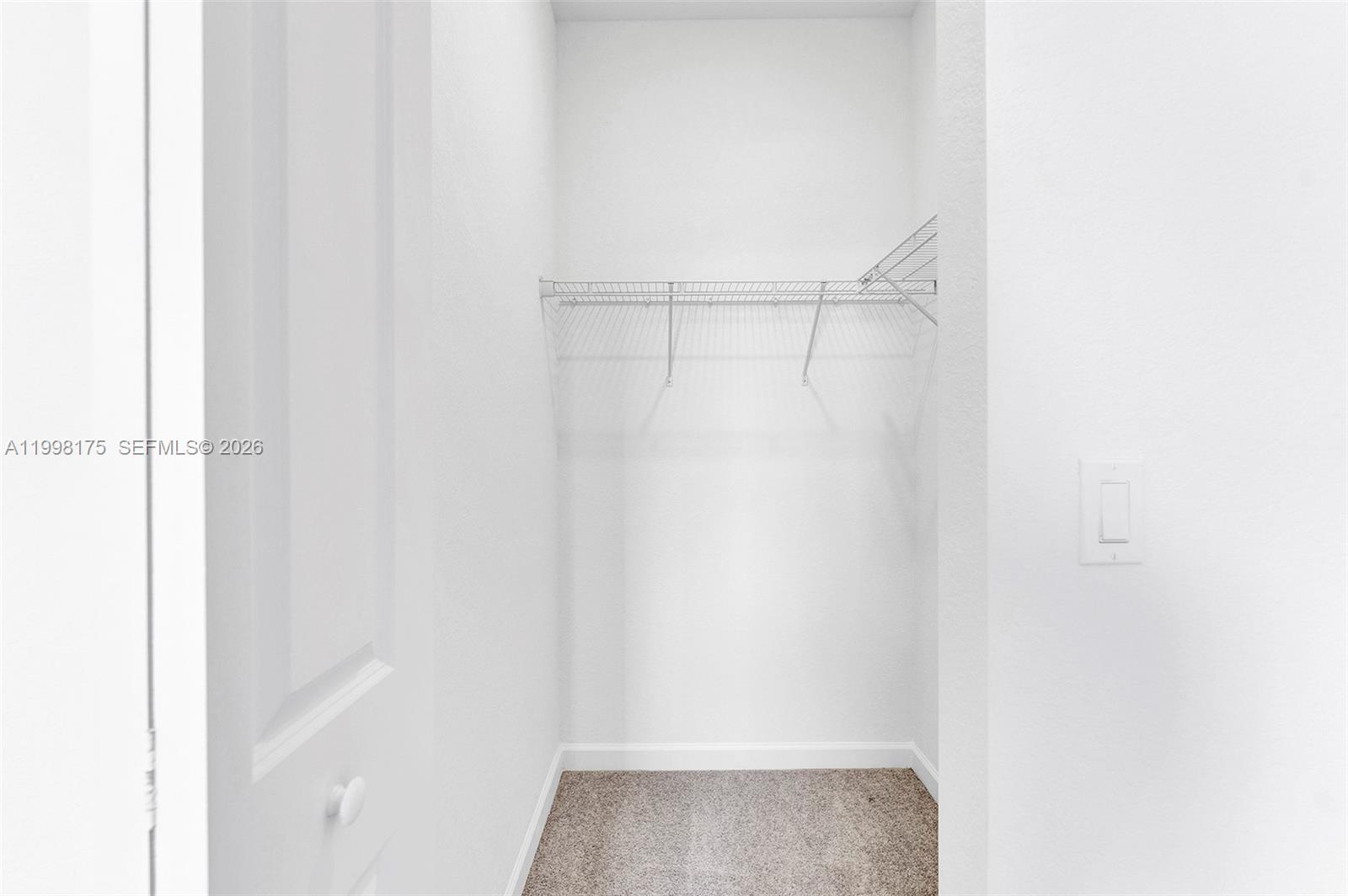 WINDSOR SQUARE - Residential Lease