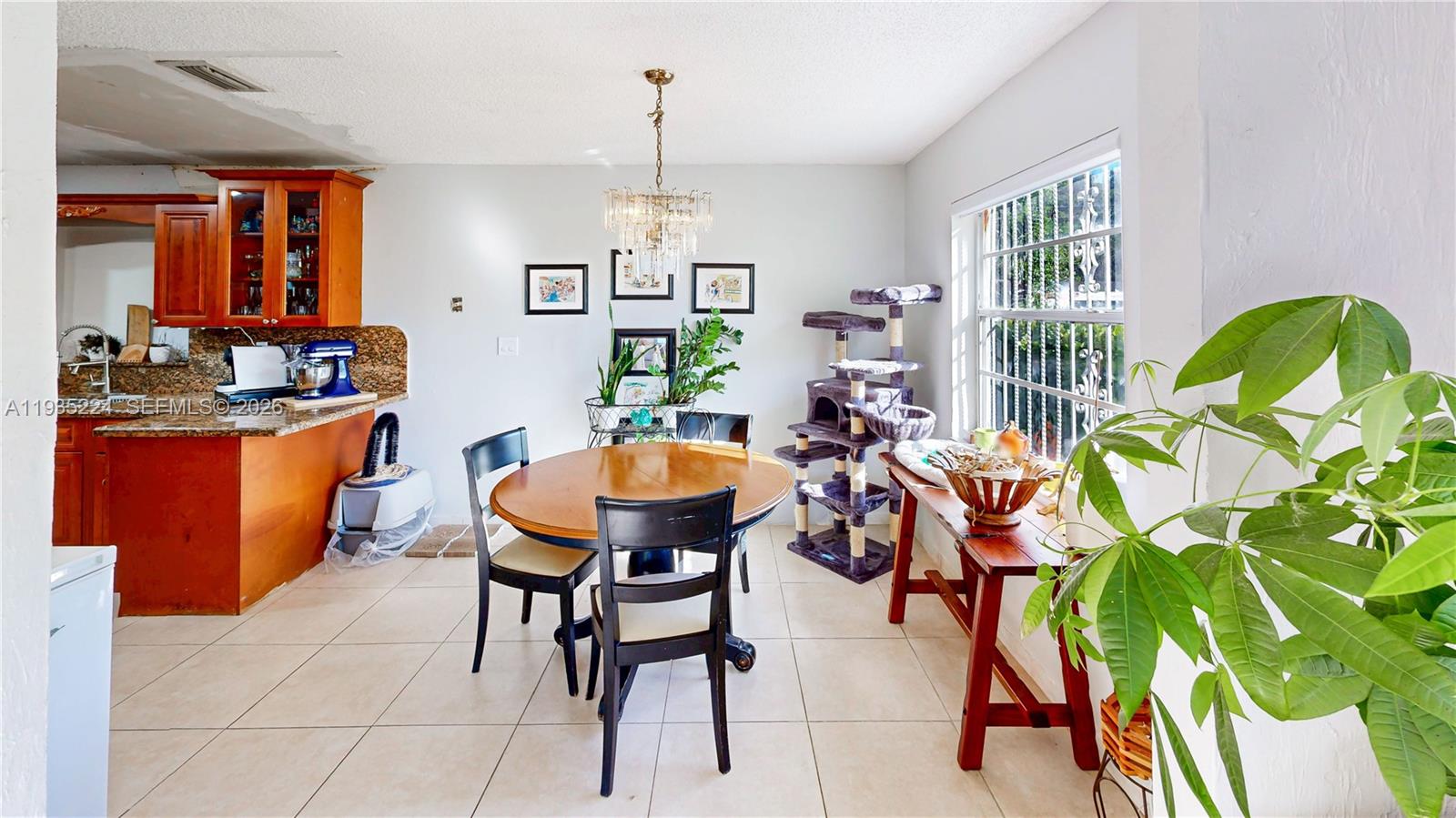 FRIEDLAND MANOR - Residential