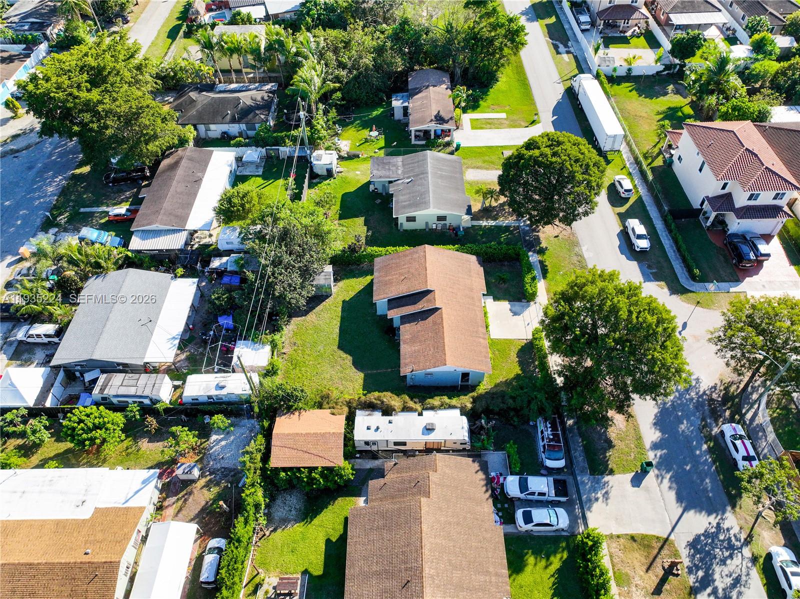 FRIEDLAND MANOR - Residential