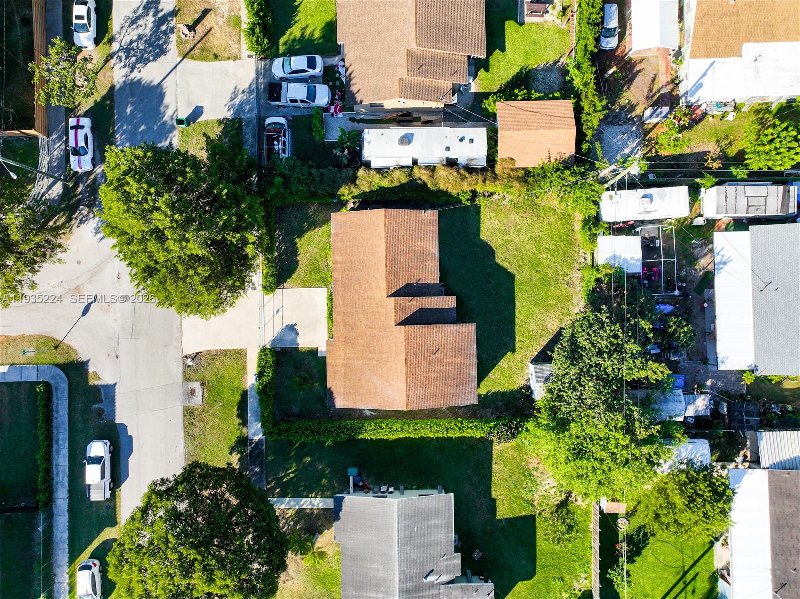 FRIEDLAND MANOR - Residential