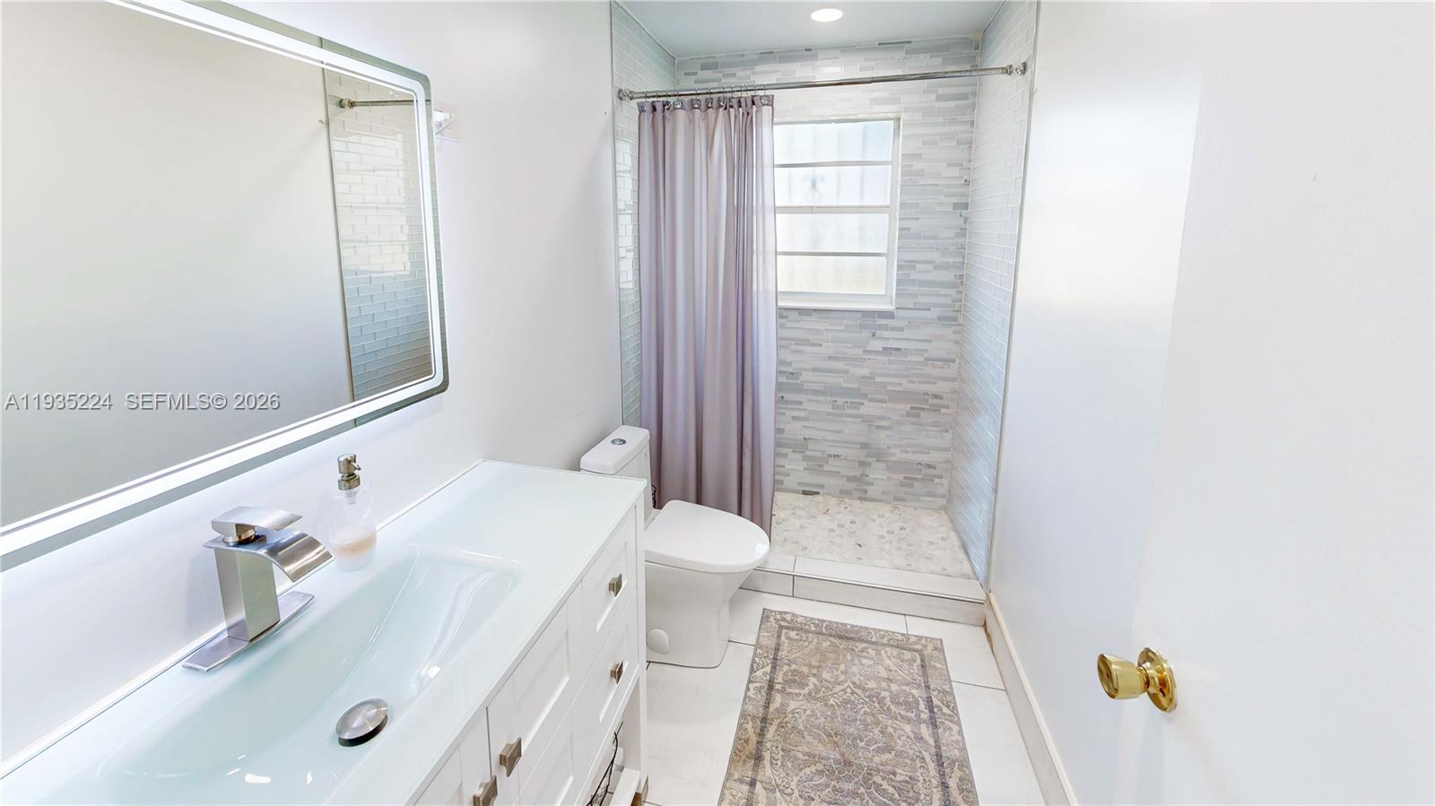 FRIEDLAND MANOR - Residential