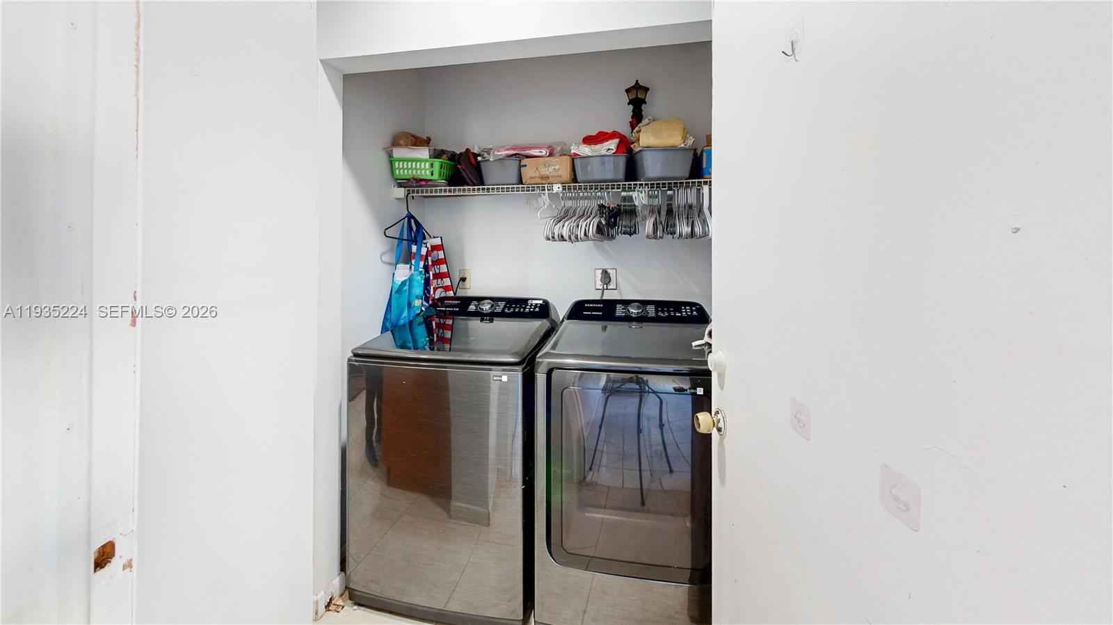 FRIEDLAND MANOR - Residential