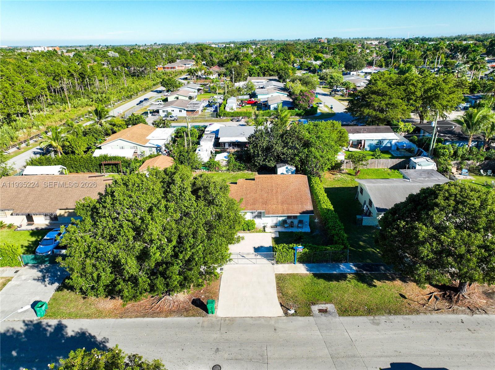 FRIEDLAND MANOR - Residential