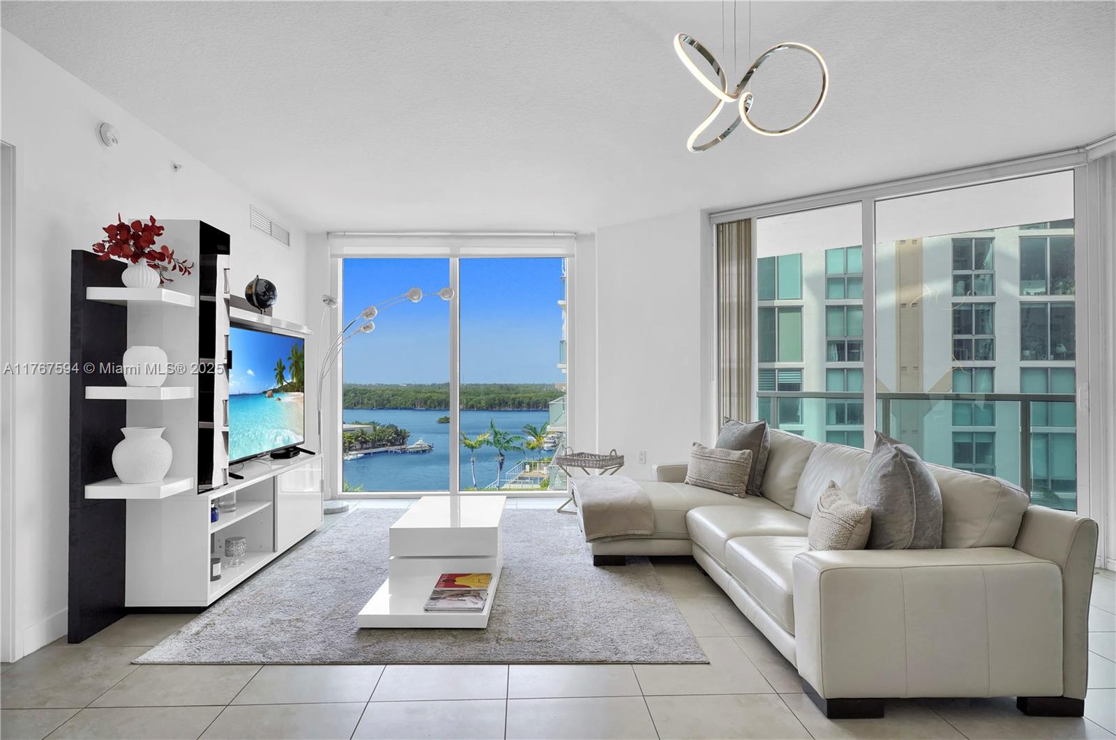 250 Sunny Isles Blvd 3-904