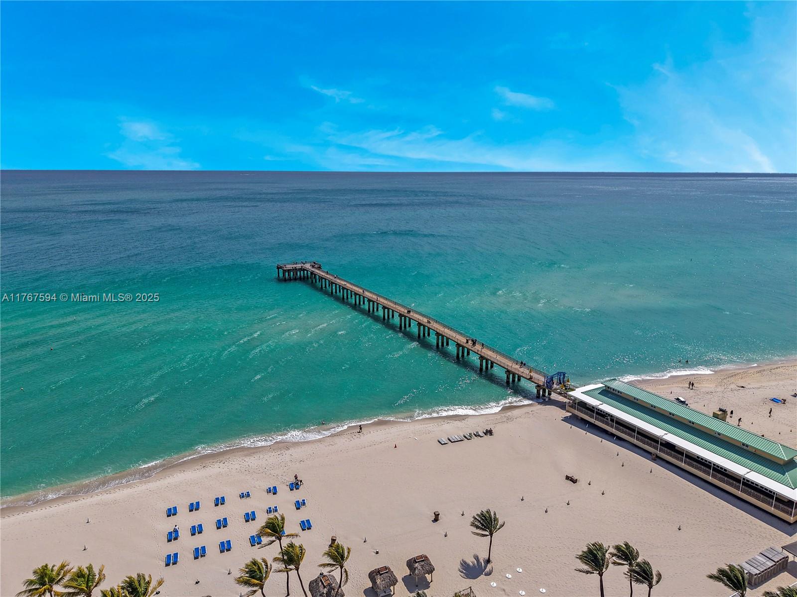 ST TROPEZ ON THE BAY III - Residential