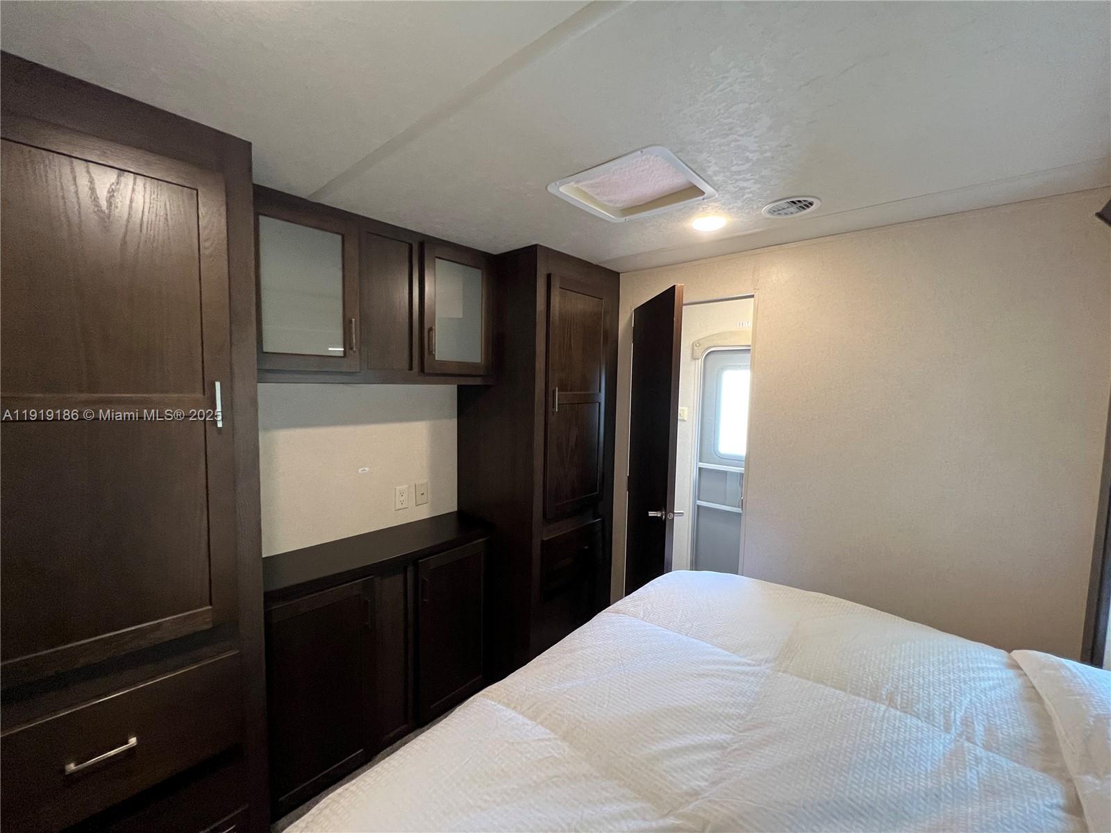 CALUSA CAMPGROUND - Residential