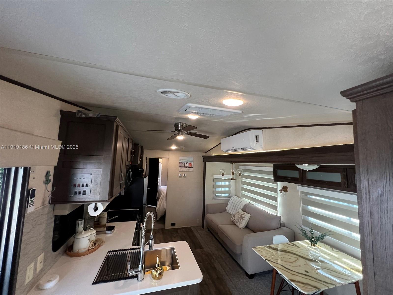 CALUSA CAMPGROUND - Residential