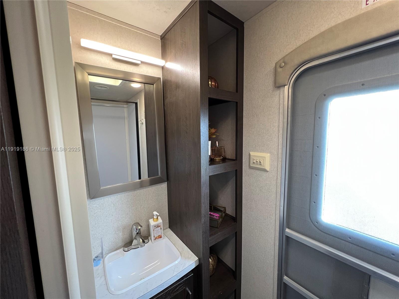 CALUSA CAMPGROUND - Residential