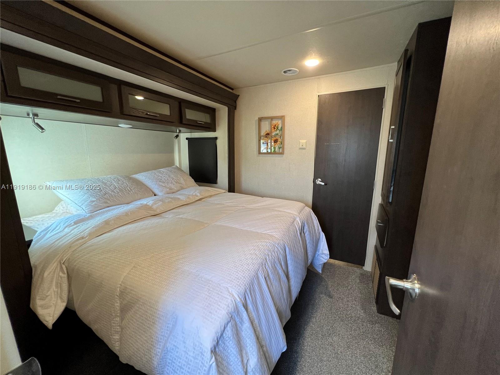 CALUSA CAMPGROUND - Residential