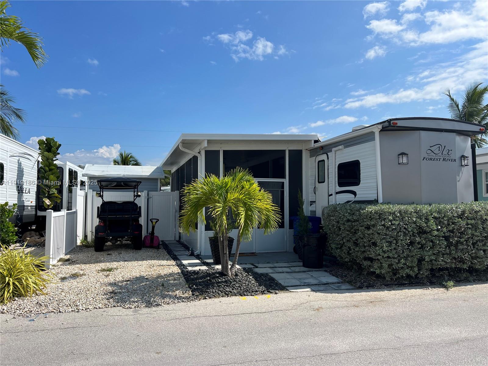 CALUSA CAMPGROUND - Residential