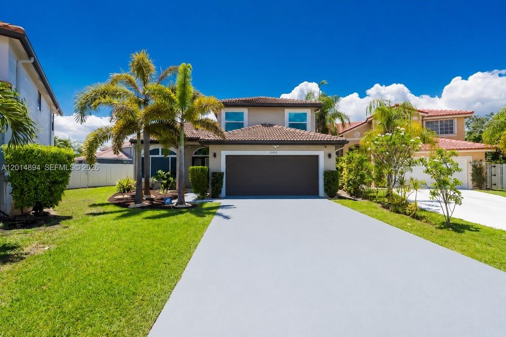 Photo of 18168 SW 3rd St, Pembroke Pines, FL 33029 (MLS # A12014894)