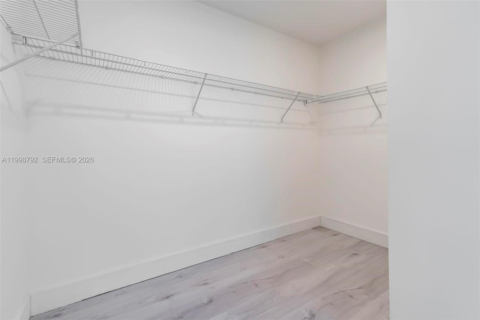 BRICKELL ON THE RIVER S T - Residential