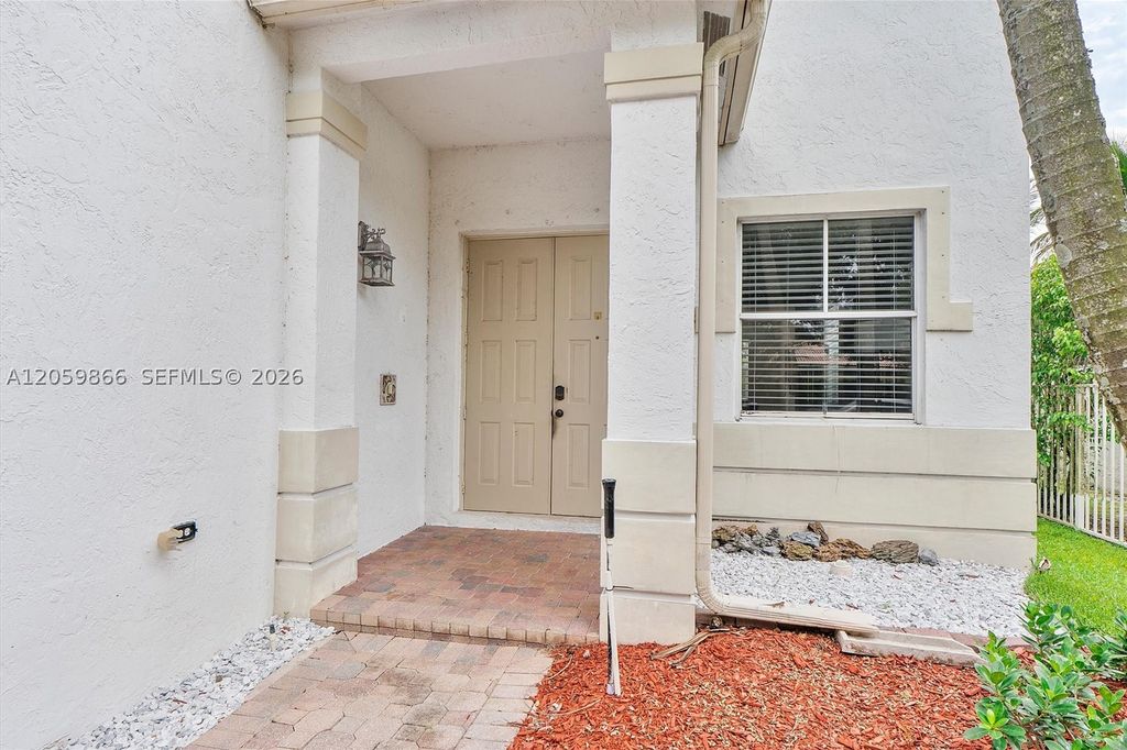 Photo of 4389 Laurel Ridge Cir, Weston, FL 33331 (MLS # A12059866)