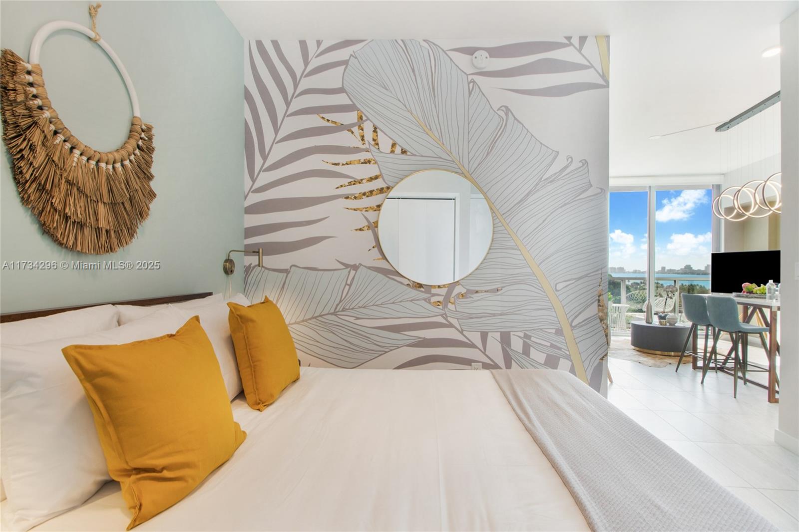 QUADRO CONDO - Residential