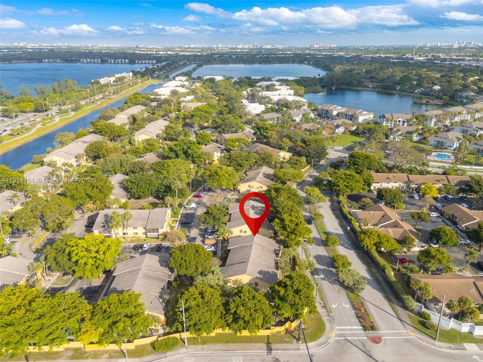 OAKLAND FOREST CLUB CONDO - Residential Lease