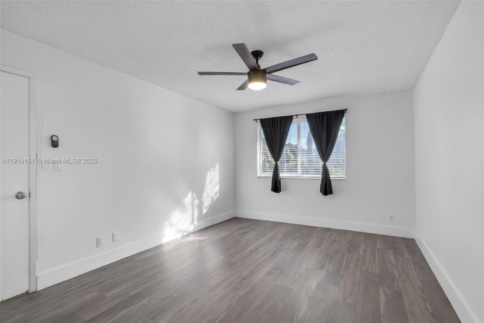 OAKLAND FOREST CLUB CONDO - Residential Lease