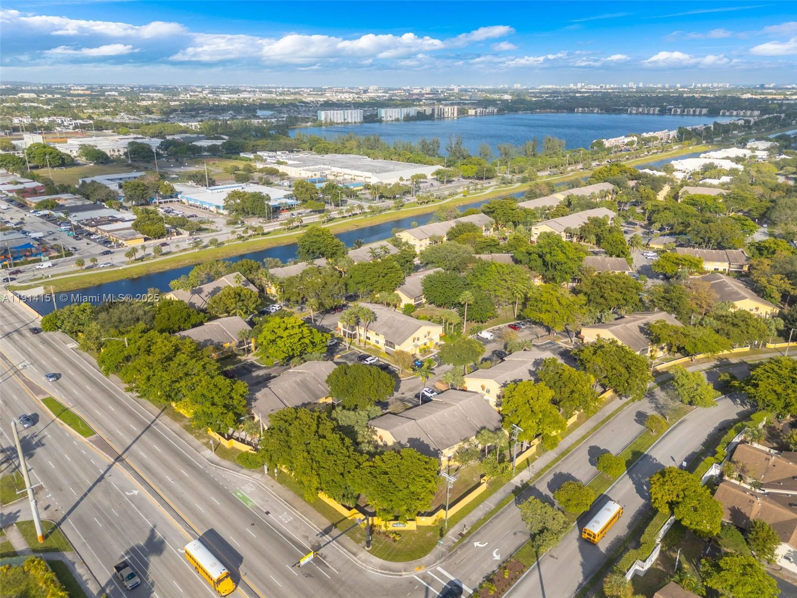 OAKLAND FOREST CLUB CONDO - Residential Lease