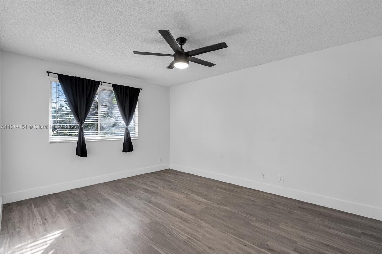 OAKLAND FOREST CLUB CONDO - Residential Lease